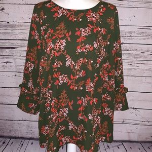 NWT Motherhood Maternity Floral Top size L Large